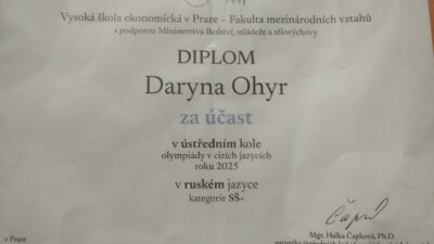 Naše žákyně v celostátním kole jazykové soutěže v Praze